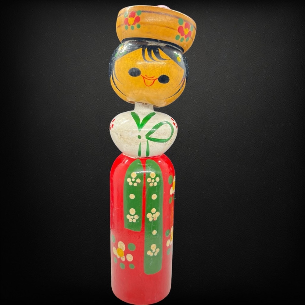 Vintage Korean & Japanese Kokeshi Bobble Head Dolls - Picture 12 of 13
